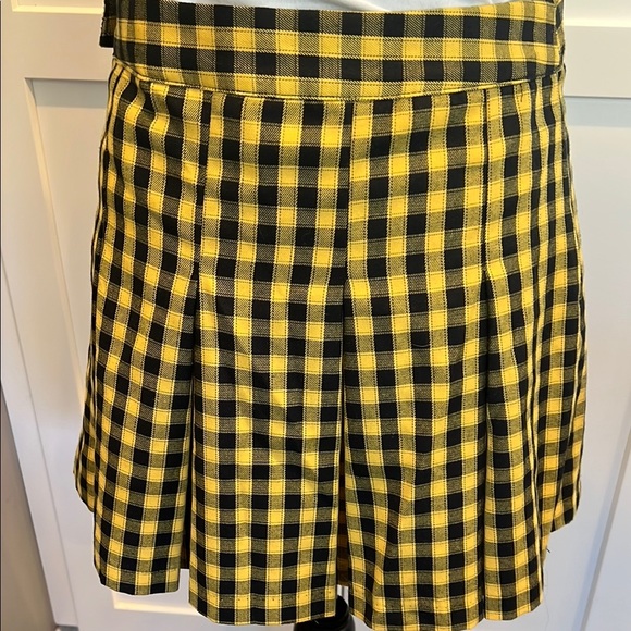NWOT DIVIDED Black and Yellow Plaid Mini Skirt 6 - Picture 5 of 6